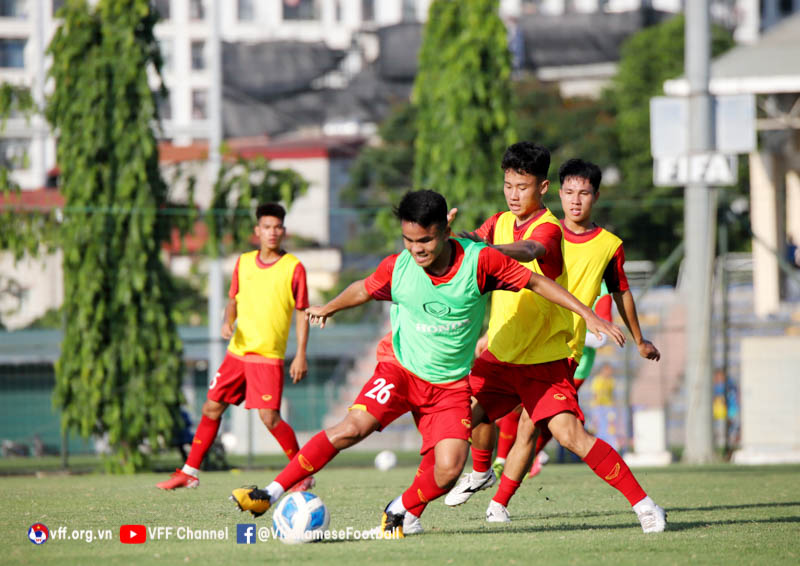 Biến động ở đội U20 Việt Nam: HLV Đinh Thế Nam loại 2 cầu thủ HAGL  - Ảnh 3.