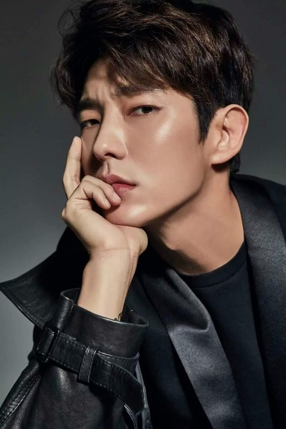 10 nam diễn viên Hàn Quốc đẹp trai nhất: Ai đã vượt qua Lee Min Ho dành ngôi vị số 1? - Ảnh 3.