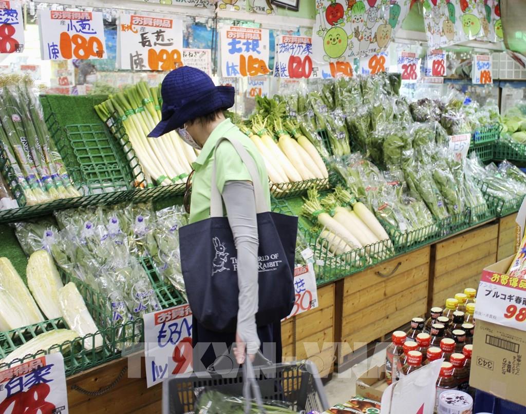 Những tác động tới nền kinh tế Nhật Bản khi vật giá tăng cao - Ảnh 1.