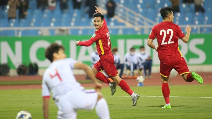 Thua đau ĐT Việt Nam, bóng đá Trung Quốc lún sâu khủng hoảng - Ảnh 1.