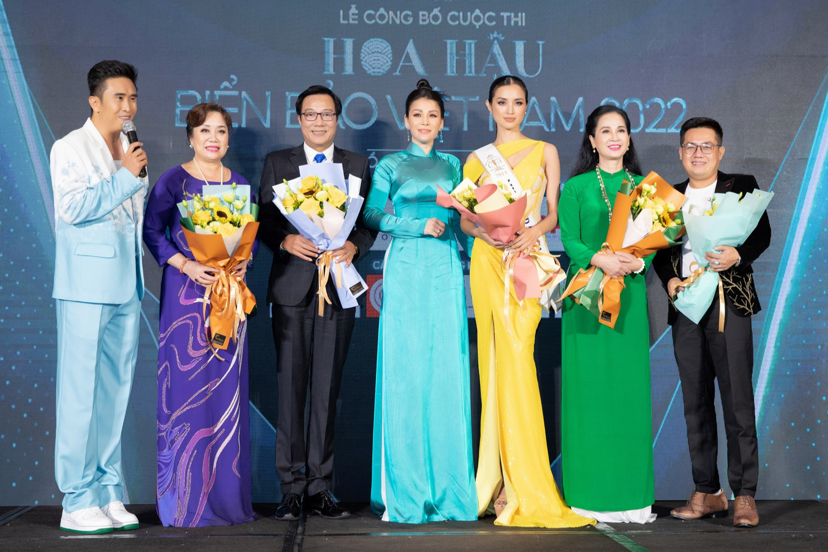 Hoa hậu Siêu quốc gia 2013 nói gì khi ngồi "ghế nóng" chấm thi Hoa hậu Biển Đảo Việt Nam 2022? - Ảnh 2.