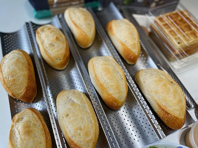 Bánh mì Việt Nam: Có gì đặc biệt mà đủ sức “cưa đổ cả thế giới” và xuất hiện trên trang chủ Google? - Ảnh 3.