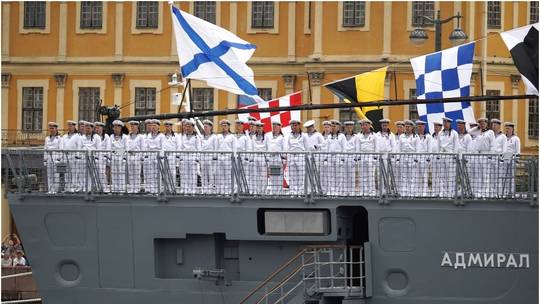 Nga diễu hành tàu chiến kỷ niệm Ngày Hải quân - Ảnh 1.