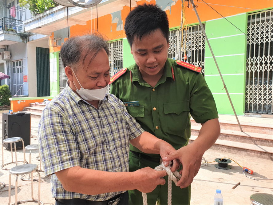 Huyện Thanh Trì (Hà Nội) tiếp tục chú trọng phòng cháy, chữa cháy tại khu dân cư - Ảnh 1.