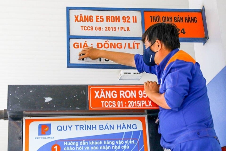 Giá xăng dầu hôm nay 31/7: Dầu khép tuần tăng mạnh, giá xăng trong nước thế nào? - Ảnh 2.