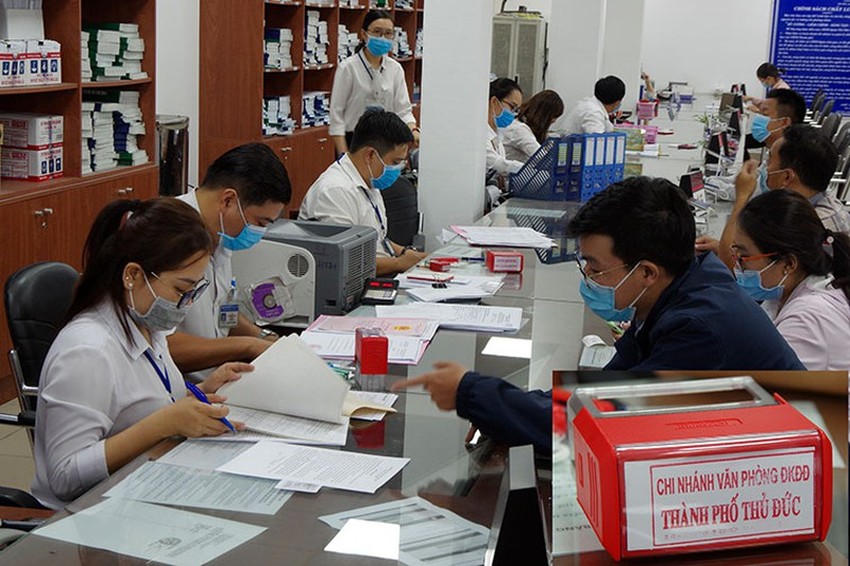 TP.HCM đối mặt yêu cầu tinh giản biên chế: Bài 1: Quá tải từ cấp phường, xã - Ảnh 3.