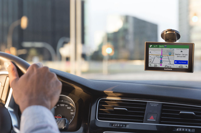 Loạt tính năng công nghệ giúp lái ô tô an toàn hơn - Ảnh 4.
