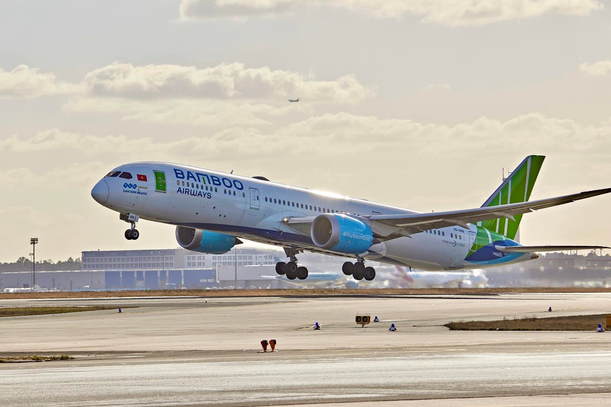 Bamboo Airways bất ngờ lọt top hãng bay tốt nhất thế giới - Ảnh 1.
