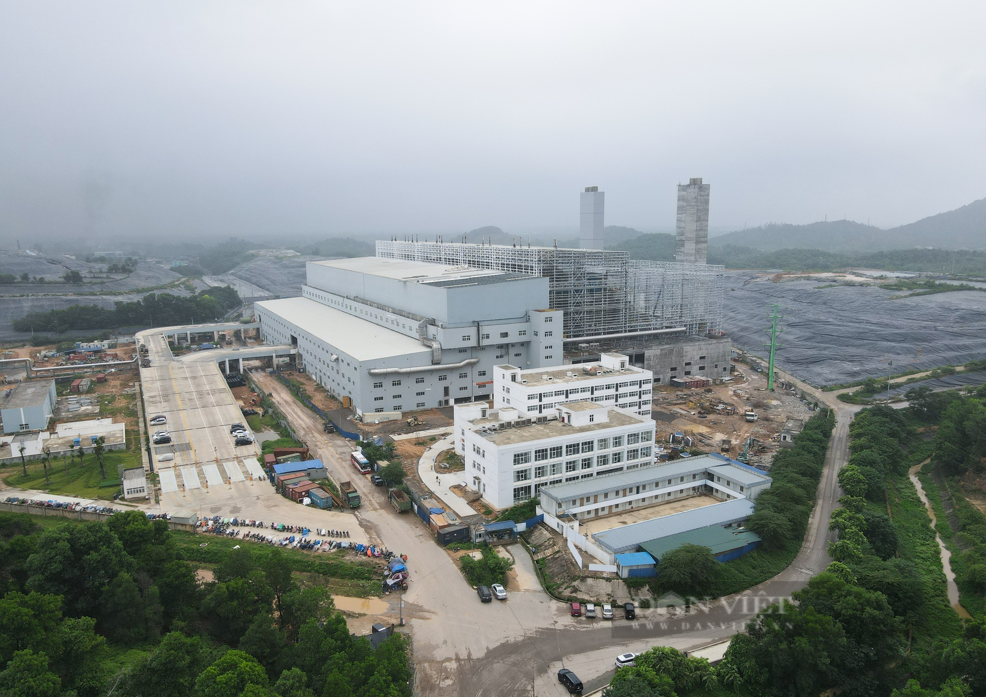 Toàn cảnh nhà máy điện rác lớn nhất Việt Nam công xuất xử lý 4.000 tấn một ngày đêm - Ảnh 3.