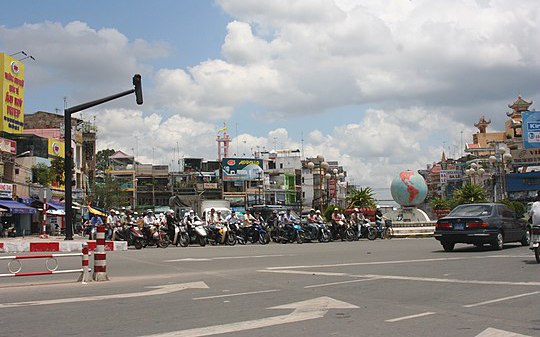 TP.HCM: Vì sao dự án cải tạo đường Cộng Hoà, cầu Tăng Long, Phước Long đều đội vốn?