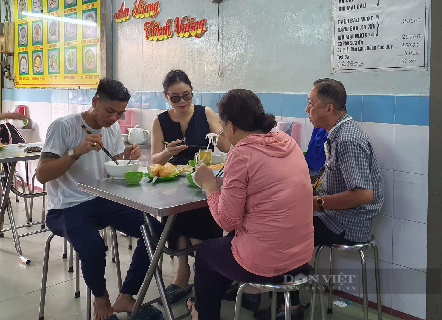 Sài Gòn quán: Quán ăn chính gốc người Hoa ở quận 3, khách hết hồn vì cả chục món dimsum bày trên bàn - Ảnh 2.