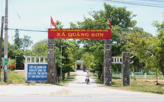 Ngôi làng Quảng Trị ở Ninh Thuận "biến" vùng núi đá khô cằn thành xứ đạo bình yên