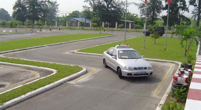 Kinh nghiệm học và thi sát hạch lái xe hạng B2 không bao giờ trượt - Ảnh 4.