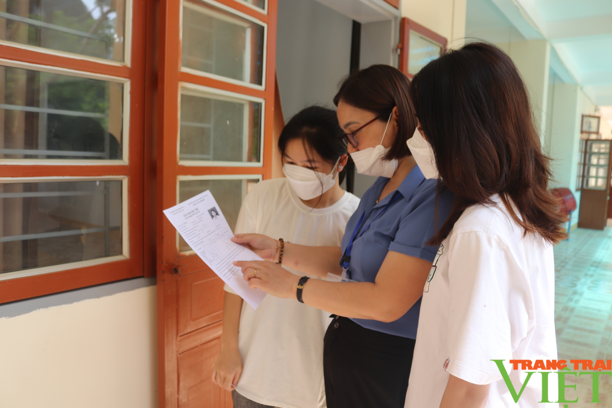Sơn La: Hơn 11.390 thí sinh làm thủ tục dự thi kỳ thi tốt nghiệp THPT 2022 - Ảnh 4.