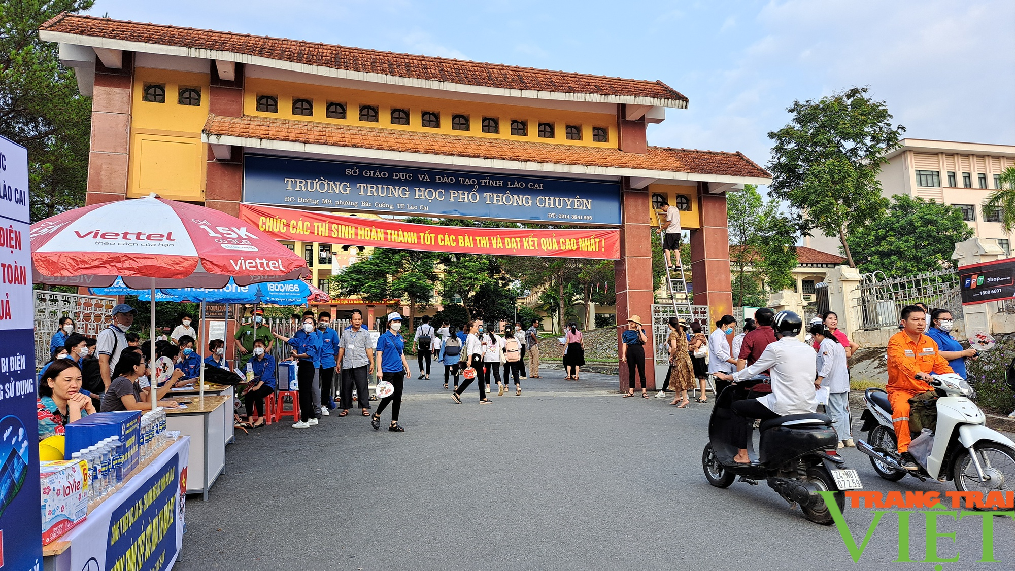 Lào Cai: Hơn 72.000 thi sinh bước vào môn thi đầu tiên ngữ văn - Ảnh 5.