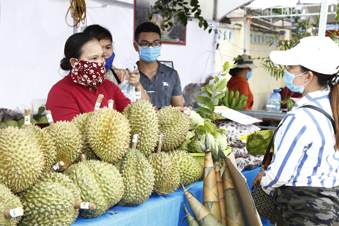 Phiên chợ nông sản Khánh Hòa 2022: Điểm nhấn nông sản và ẩm thực - Ảnh 2.