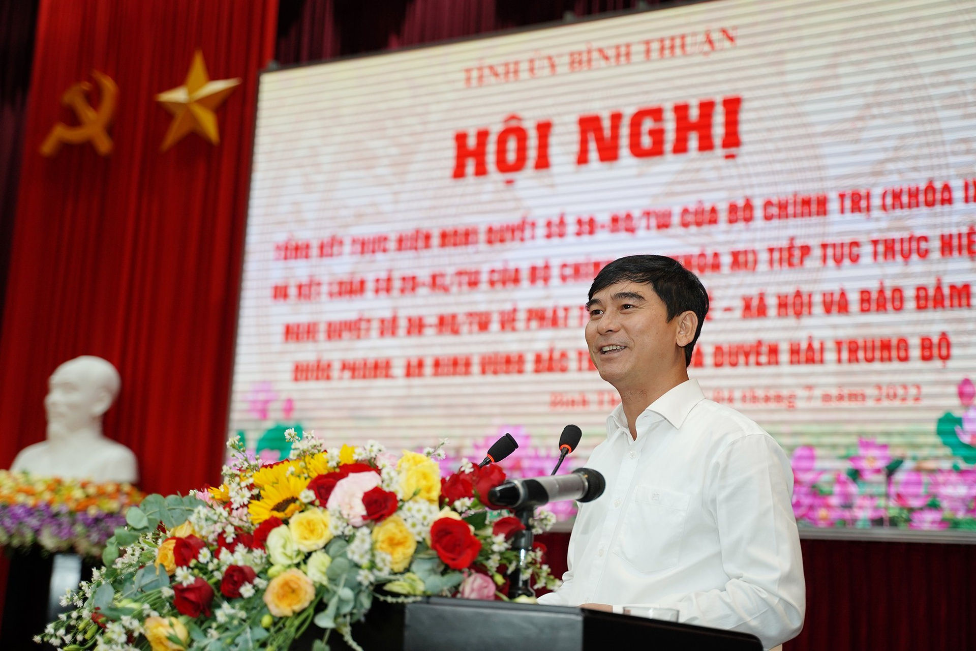 Ban Thường vụ Tỉnh ủy Bình Thuận điều động, bổ nhiệm nhiều vị trí lãnh đạo chủ chốt - Ảnh 1.