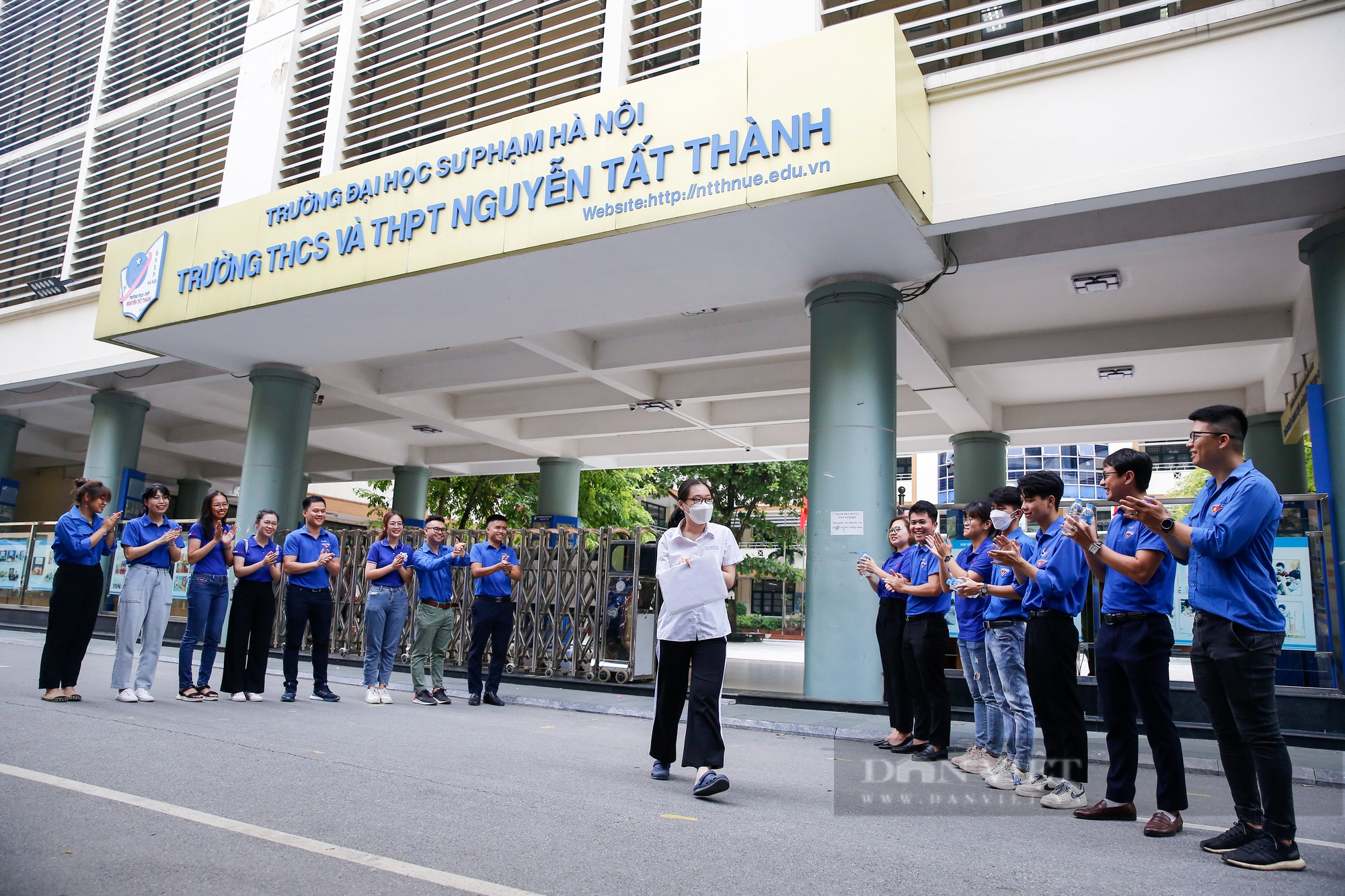 Gợi ý đáp án đề thi môn Vật lý tốt nghiệp THPT năm 2022 - Ảnh 1.