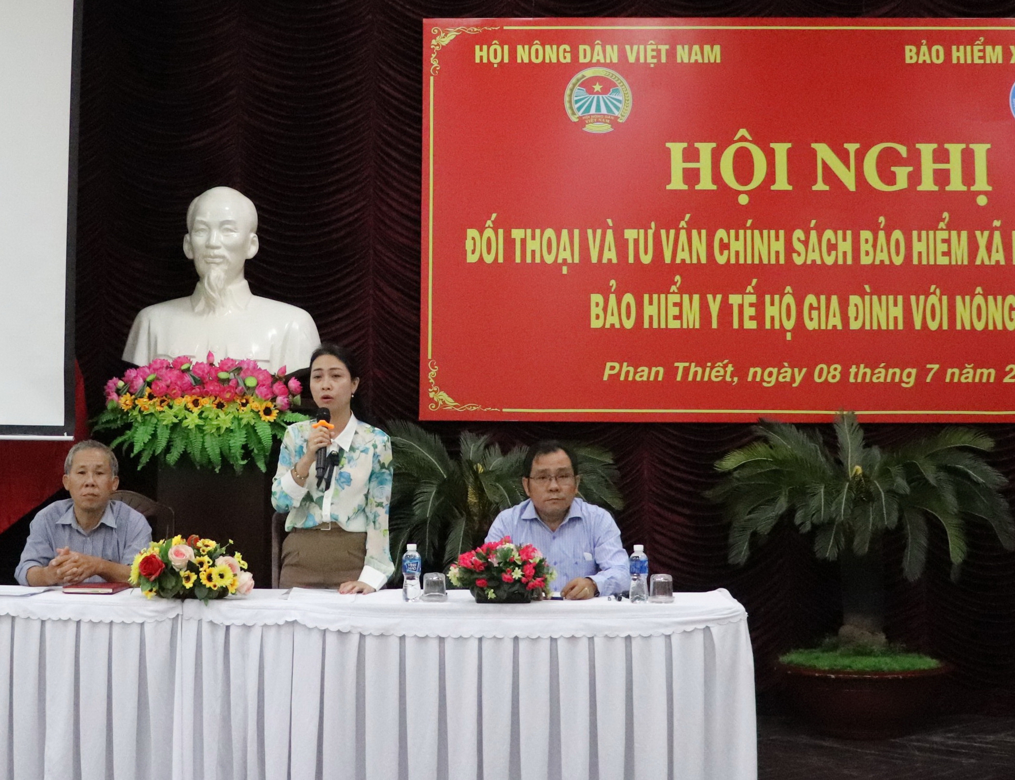 Bình Thuận: Nông dân đối thoại với ngành Bảo hiểm xã hội tự nguyện và bảo hiểm y tế  - Ảnh 1.