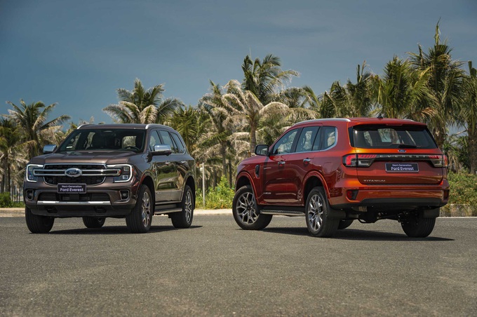 Ford Everest phiên bản mới và loạt xe ô tô gầm cao về Việt Nam, &quot;ăn xăng&quot; rất ít - Ảnh 7.