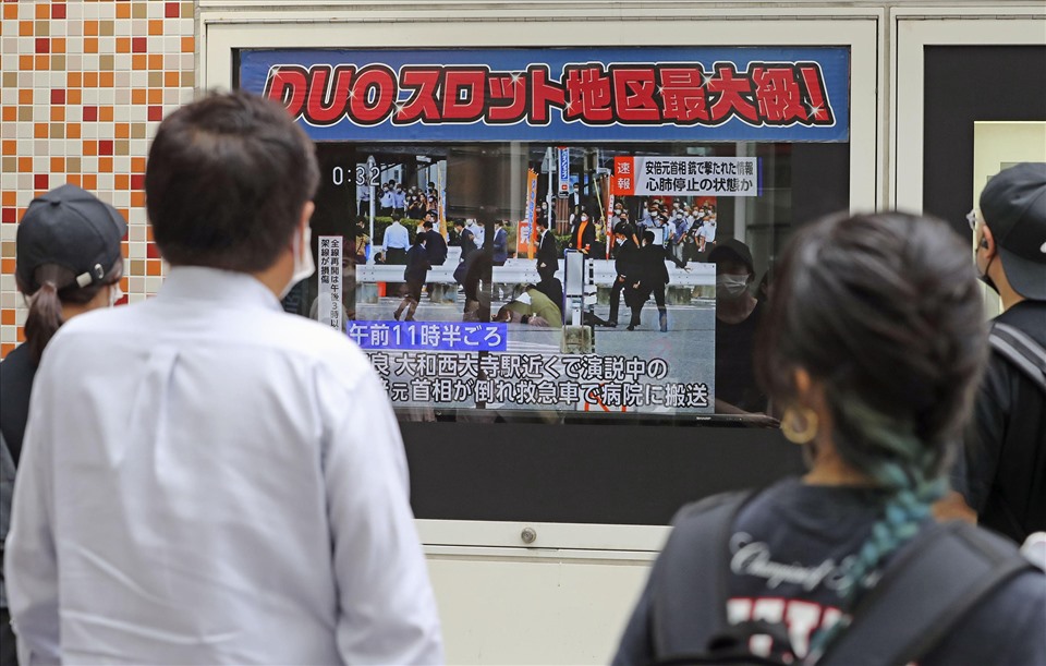 Người Việt ở Nhật: Thương tiếc cựu Thủ tướng Abe Shinzo và bất an về tương lai - Ảnh 1.