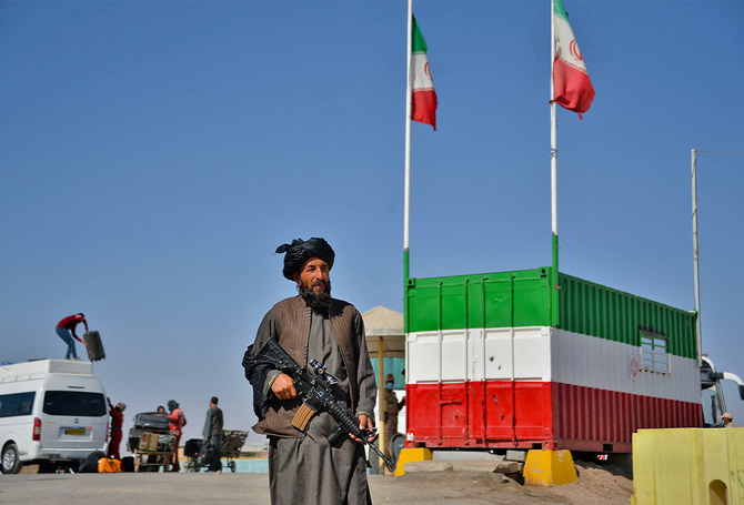 Biên phòng Iran giao tranh dữ dội với lực lượng Taliban ở biên giới - Ảnh 1.