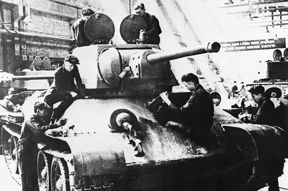 Xe tăng T-34 của Liên Xô đã khiến phát xít Đức thảm bại ra sao? - Ảnh 1.