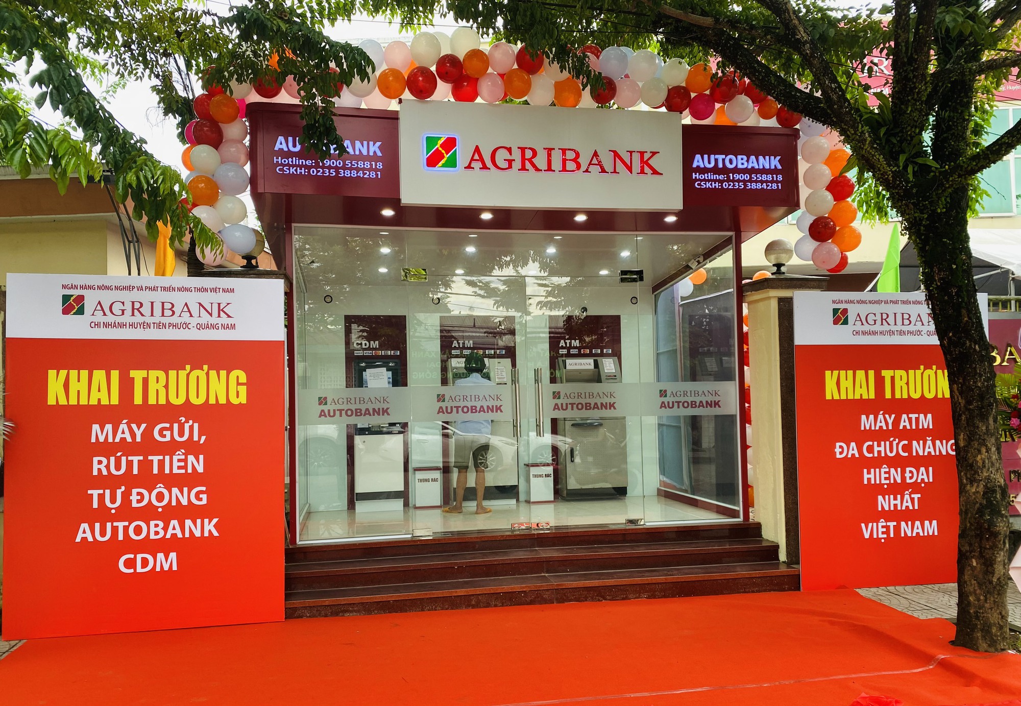 Quảng Nam: Agribank khai trương máy giao dịch tự động AutoBank CDM tại huyện Tiên Phước - Ảnh 2.