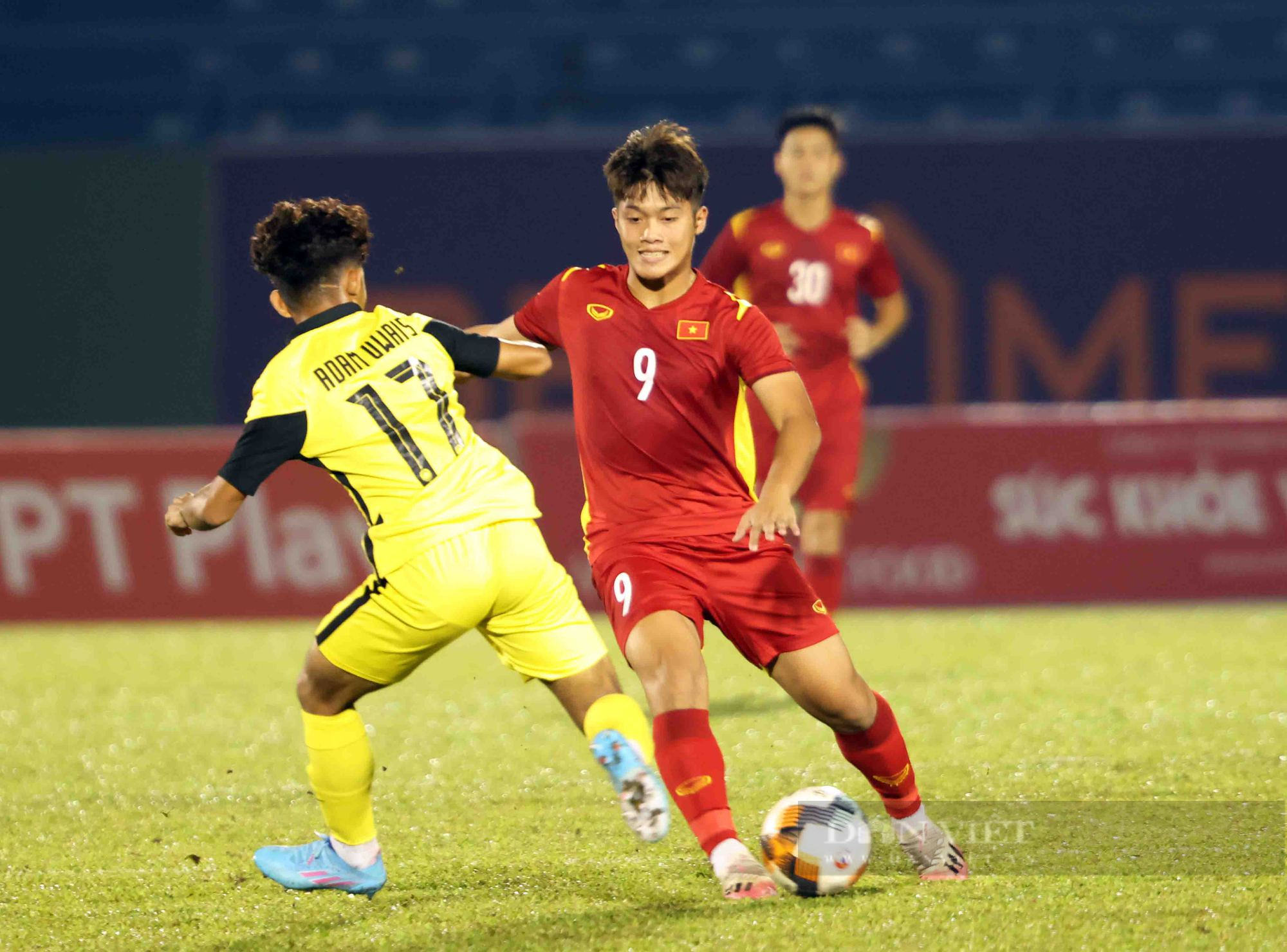 Đánh bại Malaysia trên chấm luân lưu, U19 Việt Nam vô địch Giải U19 Quốc tế - Ảnh 1.