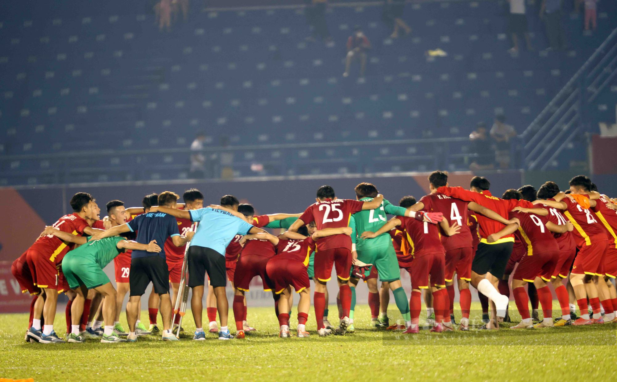 Đánh bại Malaysia trên chấm luân lưu, U19 Việt Nam vô địch Giải U19 Quốc tế - Ảnh 12.
