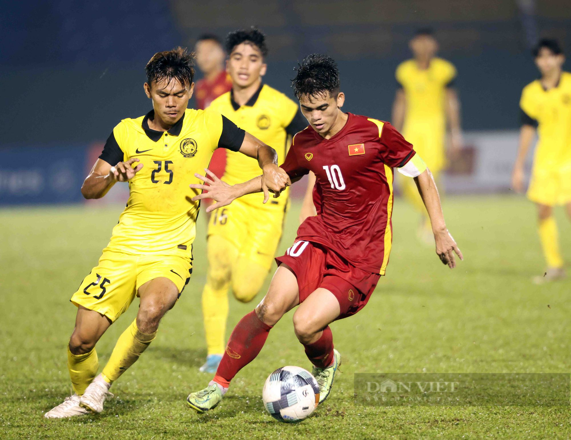 Đánh bại Malaysia trên chấm luân lưu, U19 Việt Nam vô địch Giải U19 Quốc tế - Ảnh 5.