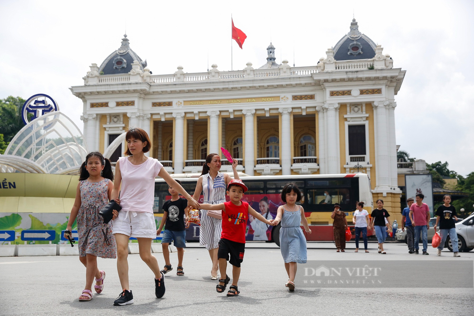 Ký ức Hà Nội: Nhớ mãi mẹ Chữ ở Sài Đồng - Ảnh 4.