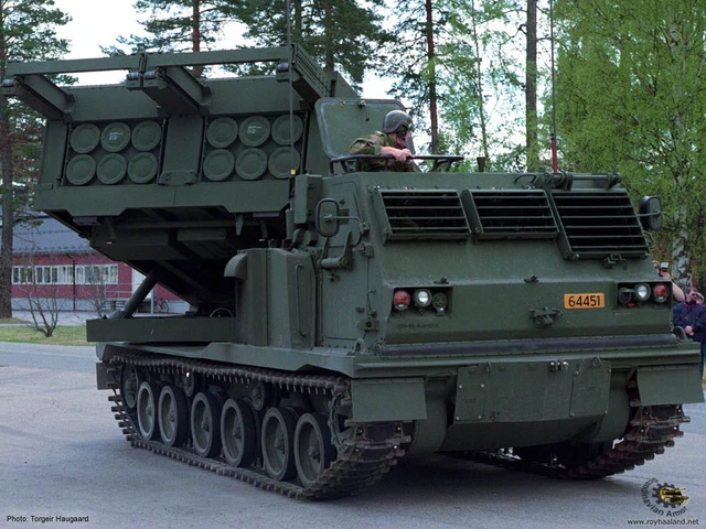 Ukraine nhận thêm siêu pháo 'khủng' từ Anh, động thái bất ngờ của quân đội Nga ở Mariupol - Ảnh 1.