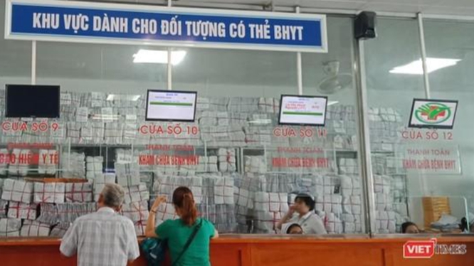 Thủ tướng vào cuộc vụ BHYT “treo” hơn 1.600 tỉ đồng chi phí khám, chữa bệnh - Ảnh 1.