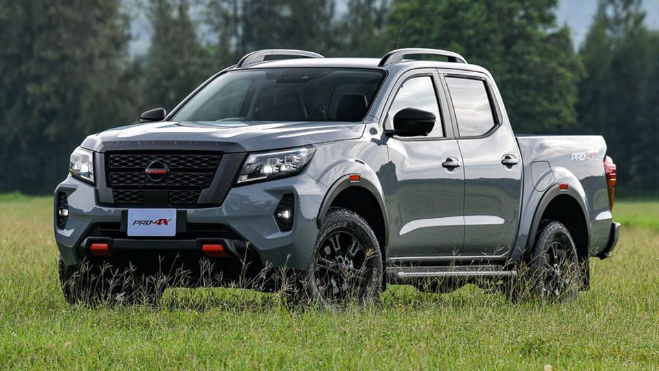 Cuộc đua xe bán tải: Ford Ranger hay Nissan Navara đáng mua hơn? - Ảnh 5.