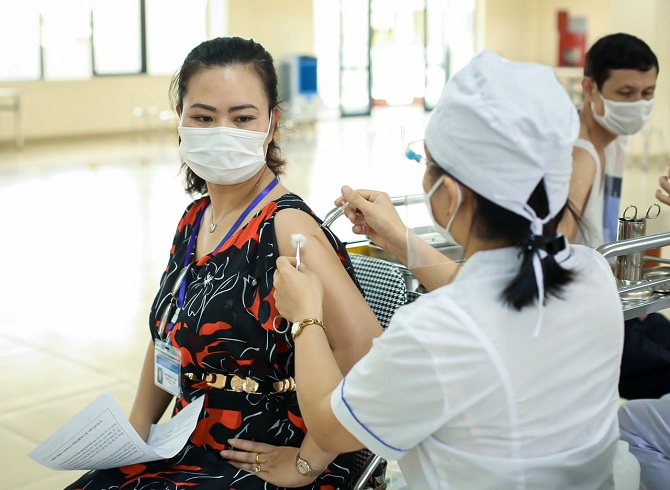 Dịch Covid-19 ngày 13/8: Đã tiêm được hơn 251 triệu liều vaccine - Ảnh 2.