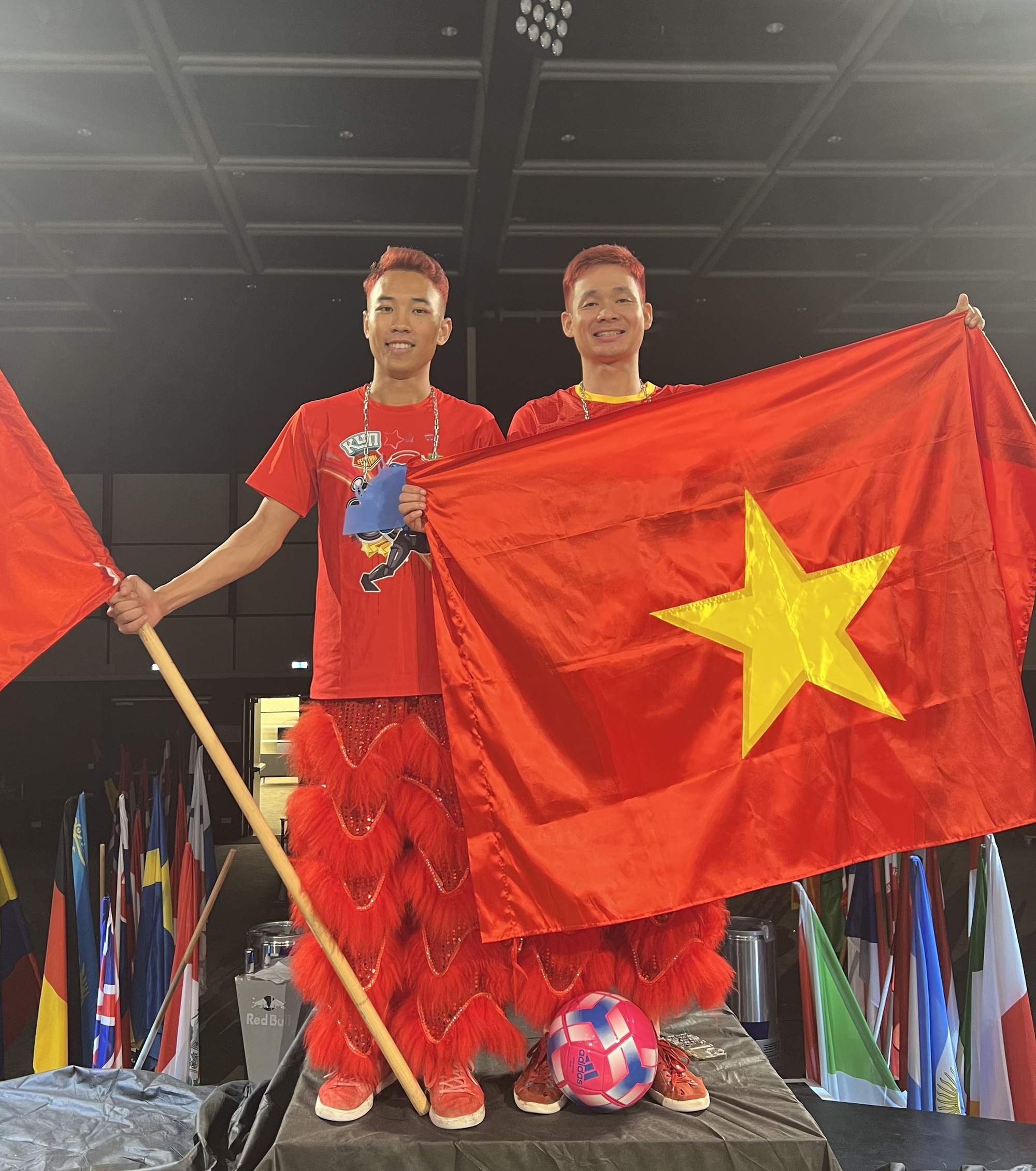 Việt Nam trở thành Á quân Freestyle football thế giới - Ảnh 2.