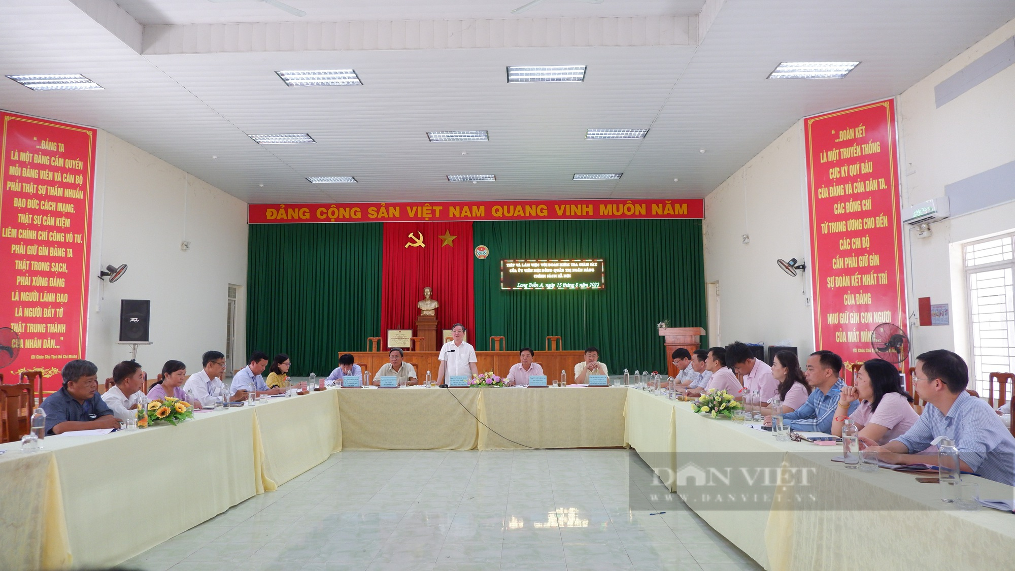 Chủ tịch Hội Nông dân Việt Nam Lương Quốc Đoàn kiểm tra, giám sát hoạt động tín dụng chính sách xã hội tại An Giang - Ảnh 2.