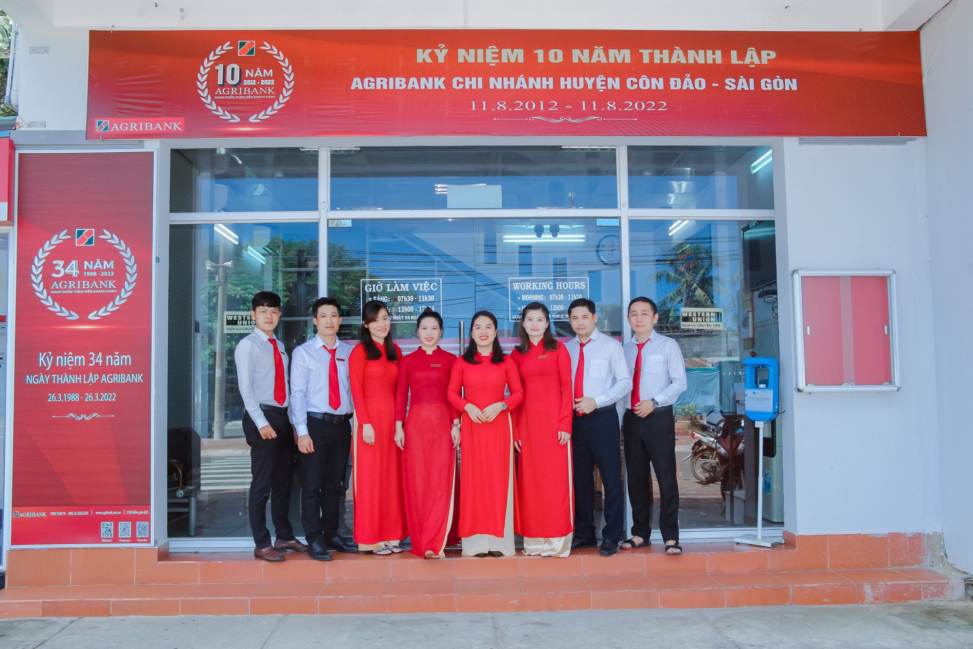 Agribank Côn Đảo tự hào hành trình 10 năm trưởng thành và phát triển - Ảnh 1.