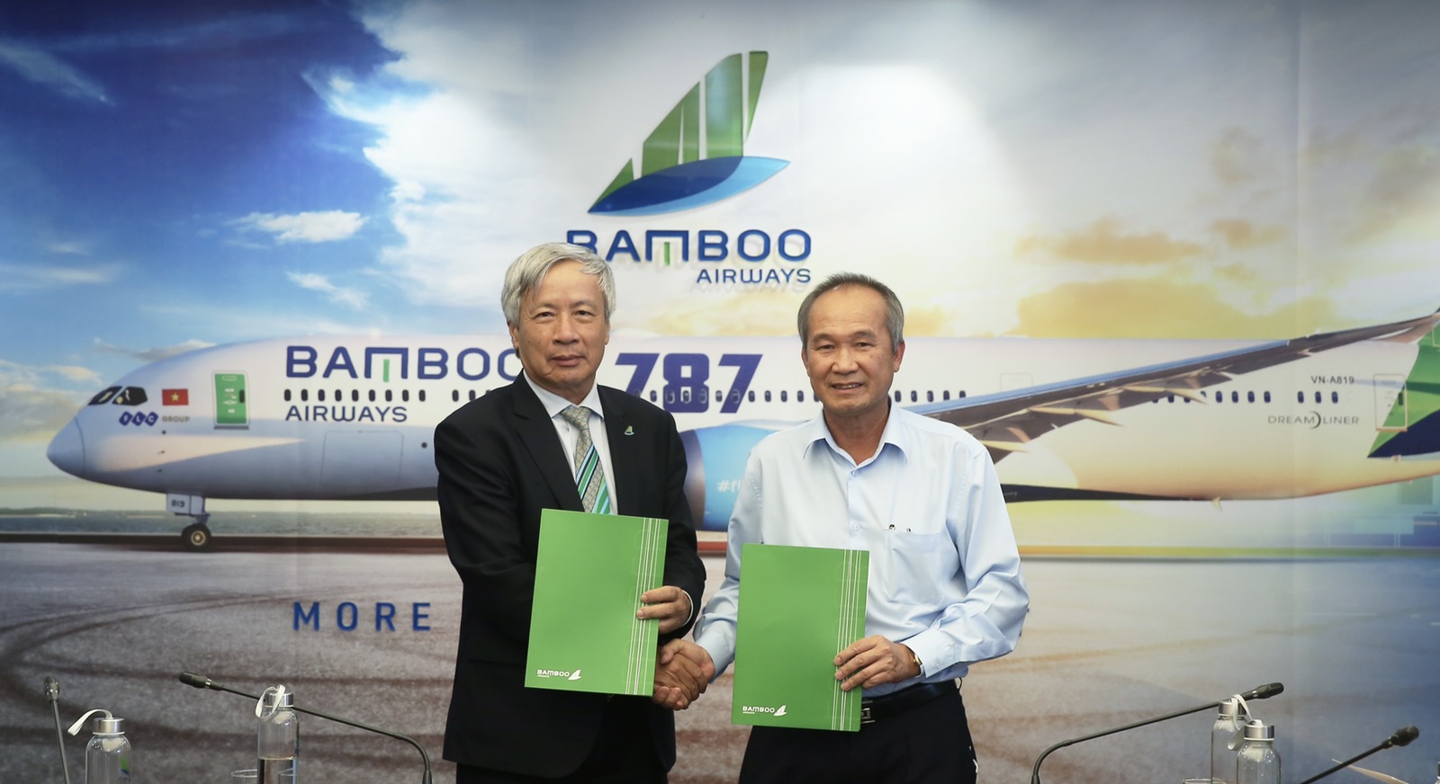 Ông Dương Công Minh làm Cố vấn Cao cấp HĐQT của Bamboo Airways - Ảnh 1.
