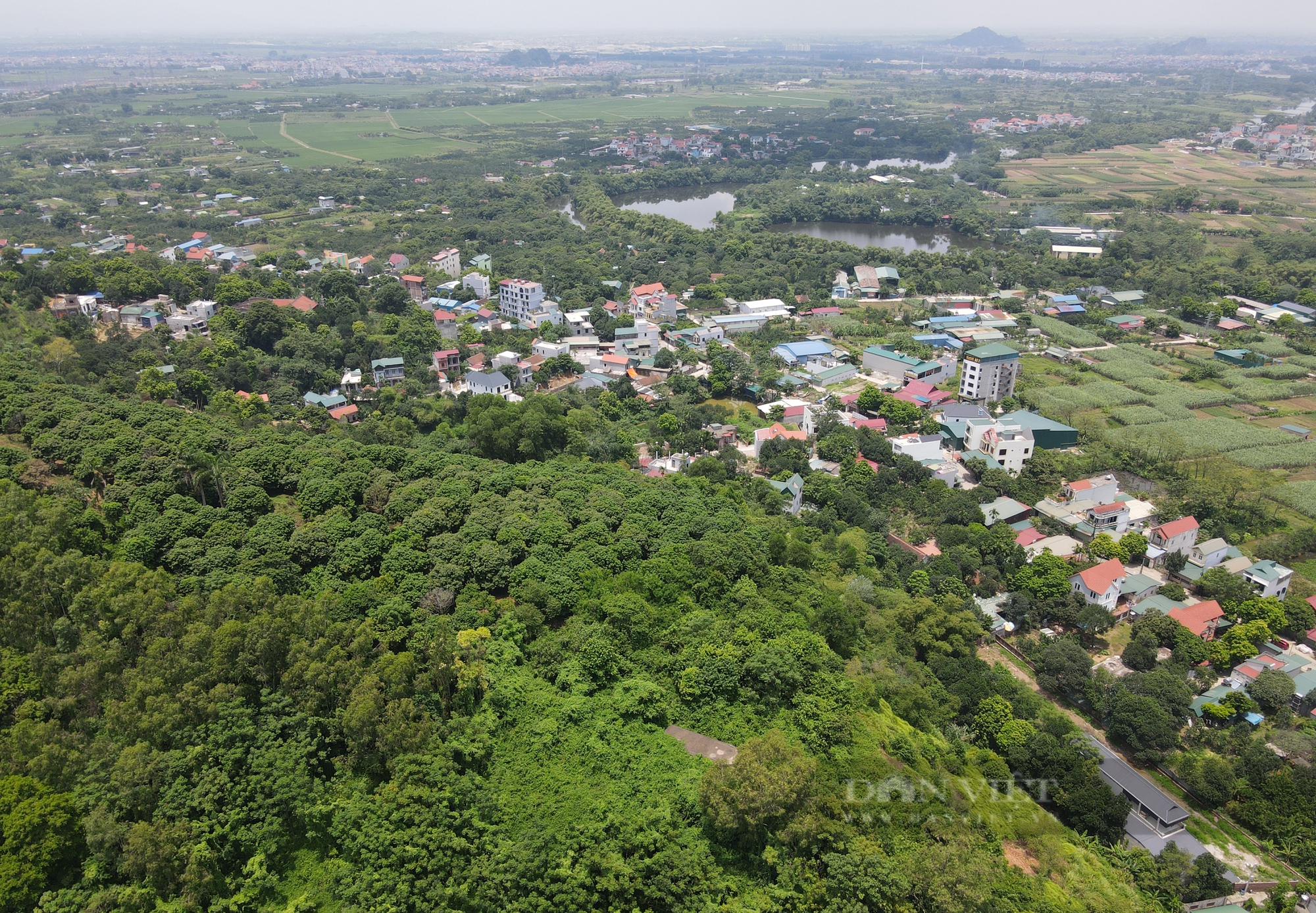  Sau bão số 2: Đê hữu Đáy (Quốc Oai) bị sạt lở gây nguy hiểm cho người đi đường   - Ảnh 6.