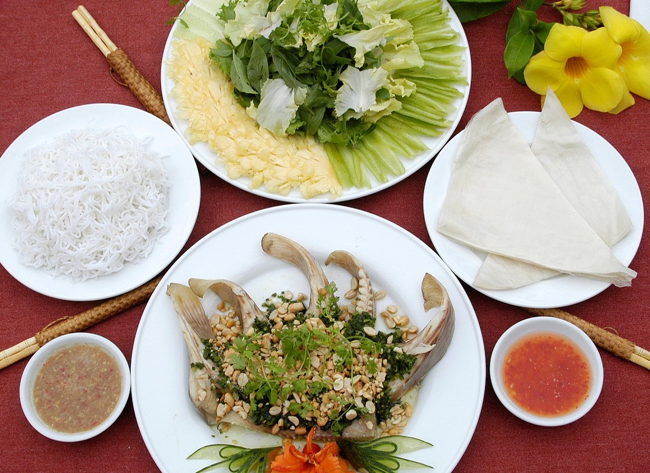 Món lẩu thả Phan Thiết có gì ngon mà khiến du khách đến Bình Thuận phải tìm ăn cho bằng được? - Ảnh 5.