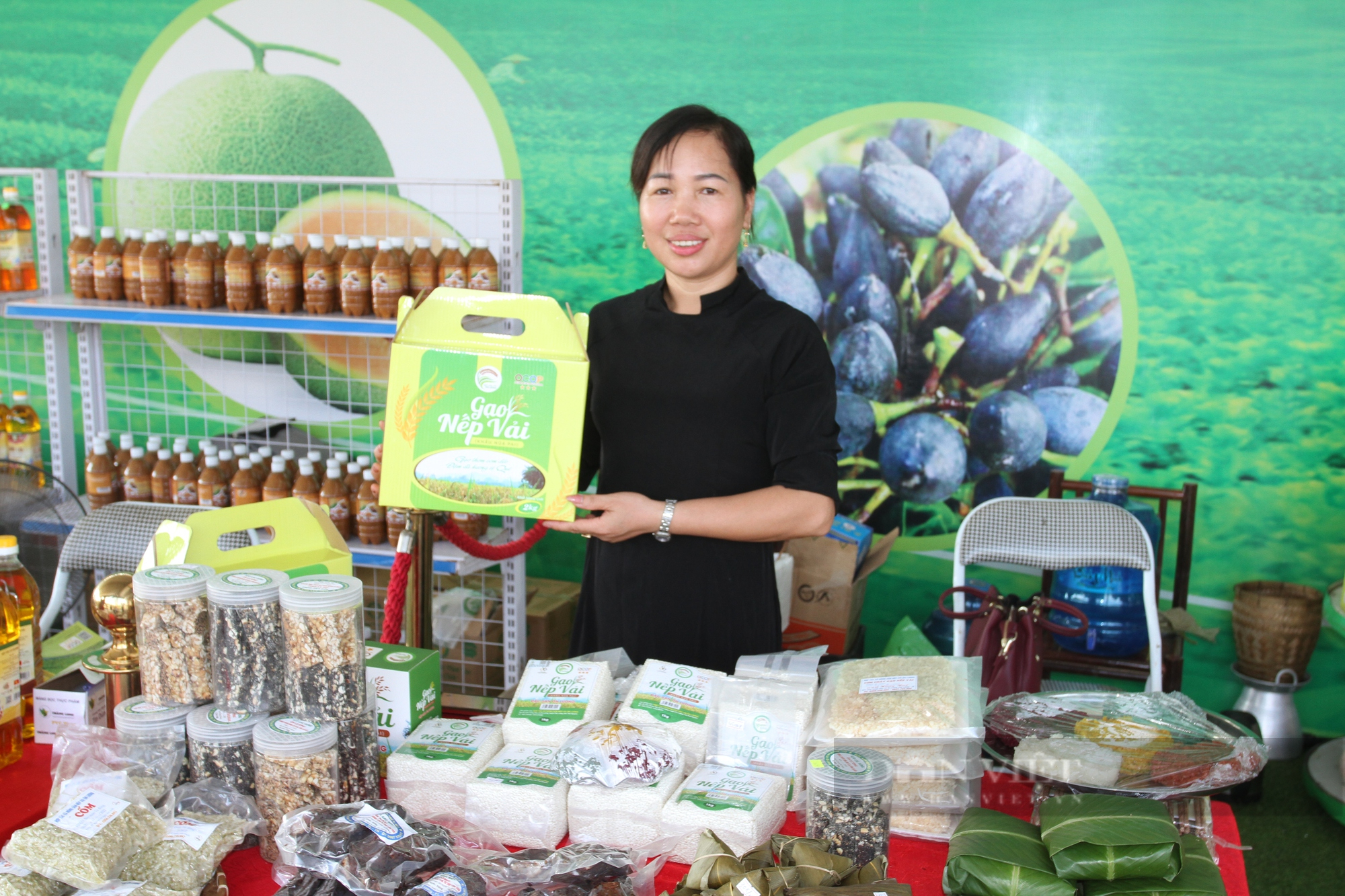 Hàng trăm sản phẩm nông nghiệp trưng bày tại hội chợ xúc tiến thương mại, kết nối tiêu thụ sản phẩm tỉnh Thái Nguyên - Ảnh 5.