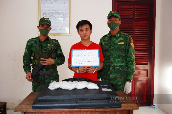 Biên phòng An Giang bắt giữ nam thanh niên giấu gần 90g ma túy trong tivi  - Ảnh 1.