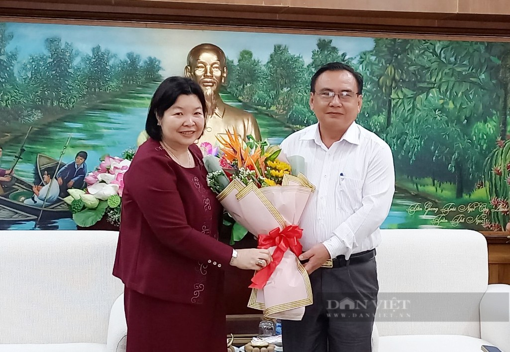 Phó Chủ tịch BCH TƯ Hội NDVN Cao Xuân Thu Vân: Hội phải lo quảng bá sản phẩm cho nông dân  - Ảnh 1.
