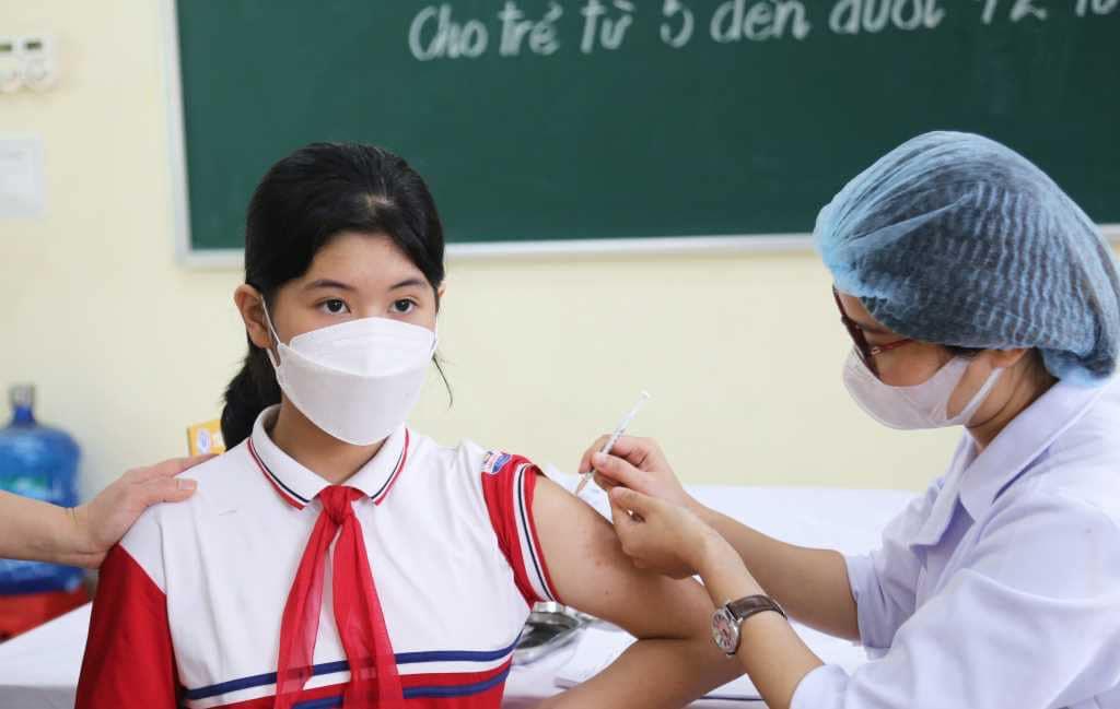 Vì sao phụ huynh TP.HCM e ngại không cho trẻ tiêm vaccine Covid-19? - Ảnh 3.