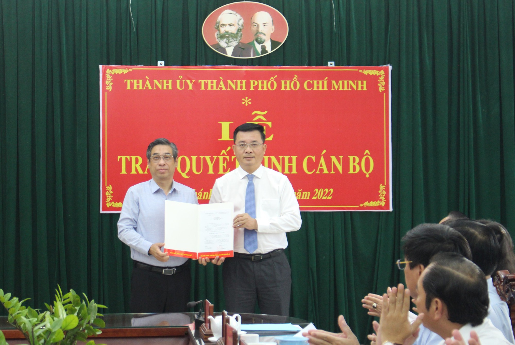 TP.HCM: UBND huyện Bình Chánh có tân Chủ tịch - Ảnh 1.