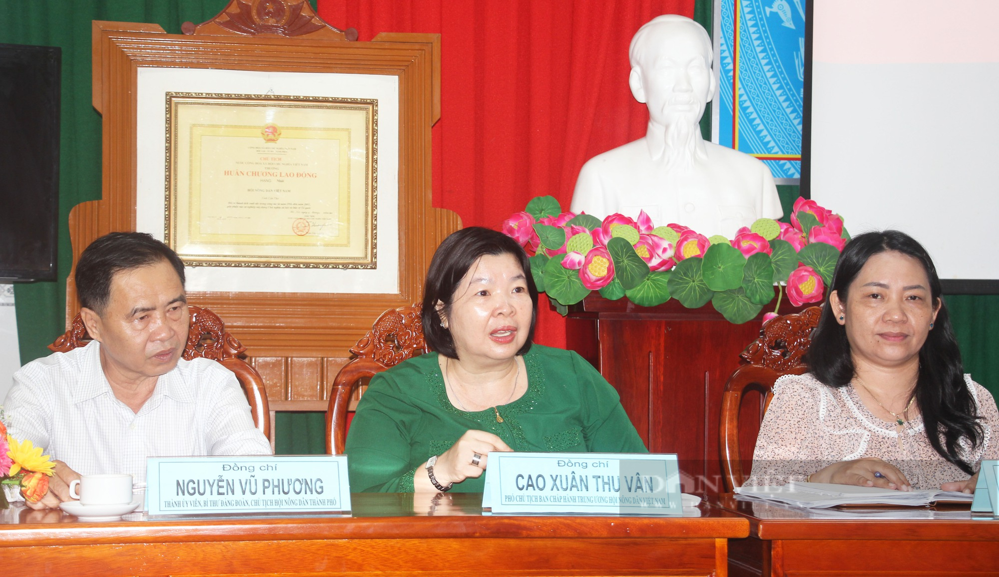 Phó Chủ tịch BCH TƯ Hội NDVN Cao Xuân Thu Vân: Hội vận động nông dân sản xuất, phải cho biết nơi tiêu thụ - Ảnh 1.