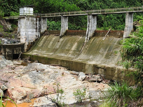 Tỉnh Quảng Nam nói gì về một huyện miền núi “cõng” 12 dự án thủy điện - Ảnh 1.