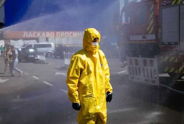 Cảnh báo việc đóng cửa nhà máy điện hạt nhân Ukraine có thể gây ra hậu quả trên toàn thế giới - Ảnh 1.